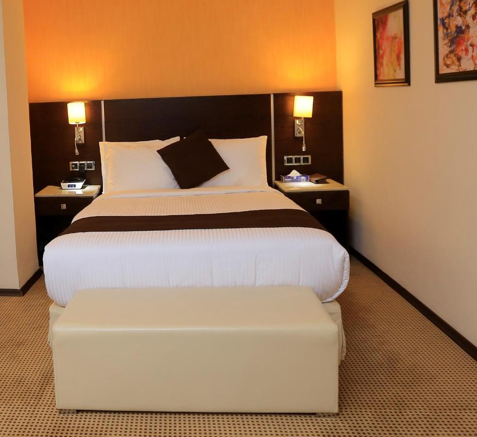 Cassiopeia Hotel Αντίς Αμπέμπα Εξωτερικό φωτογραφία