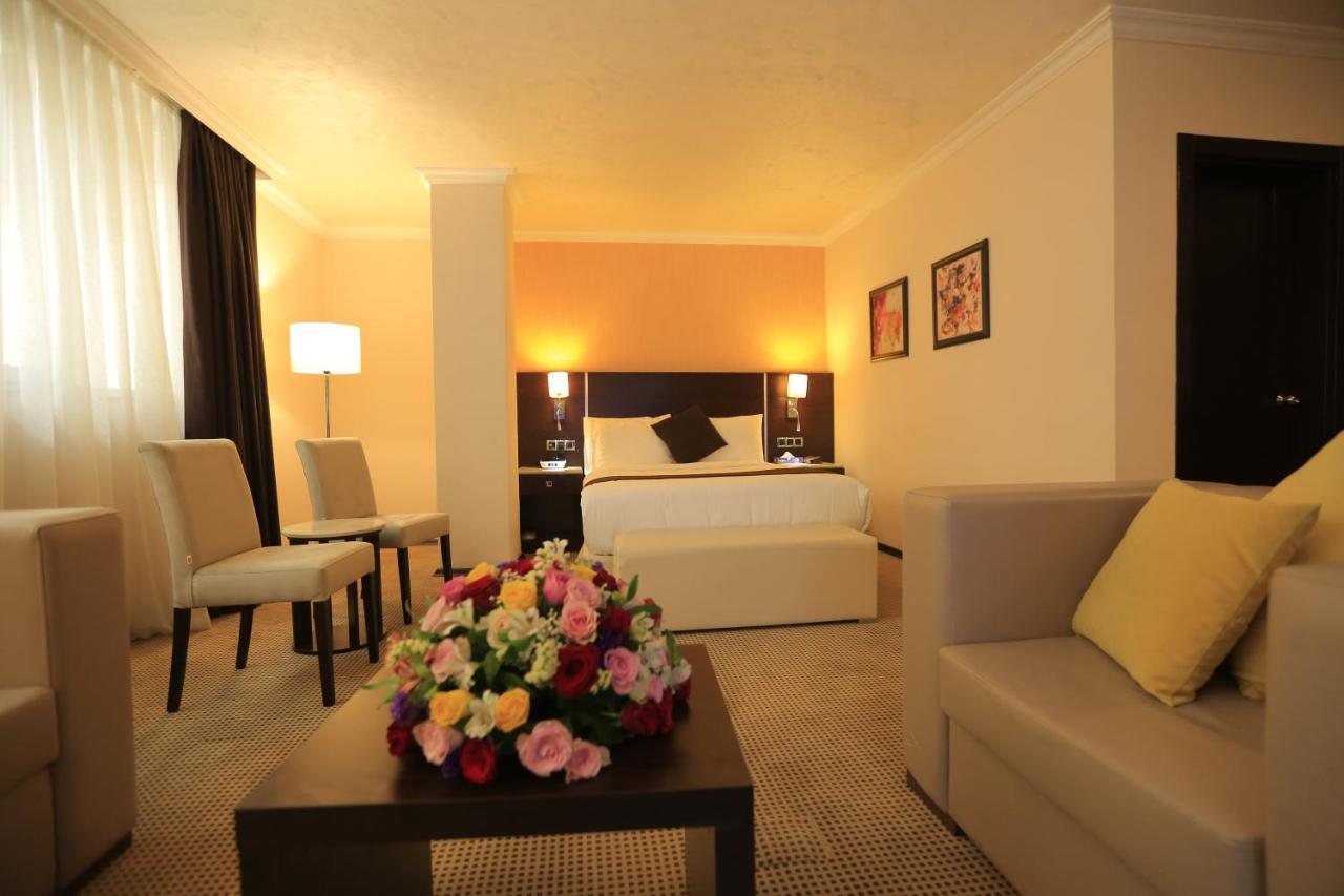 Cassiopeia Hotel Αντίς Αμπέμπα Εξωτερικό φωτογραφία