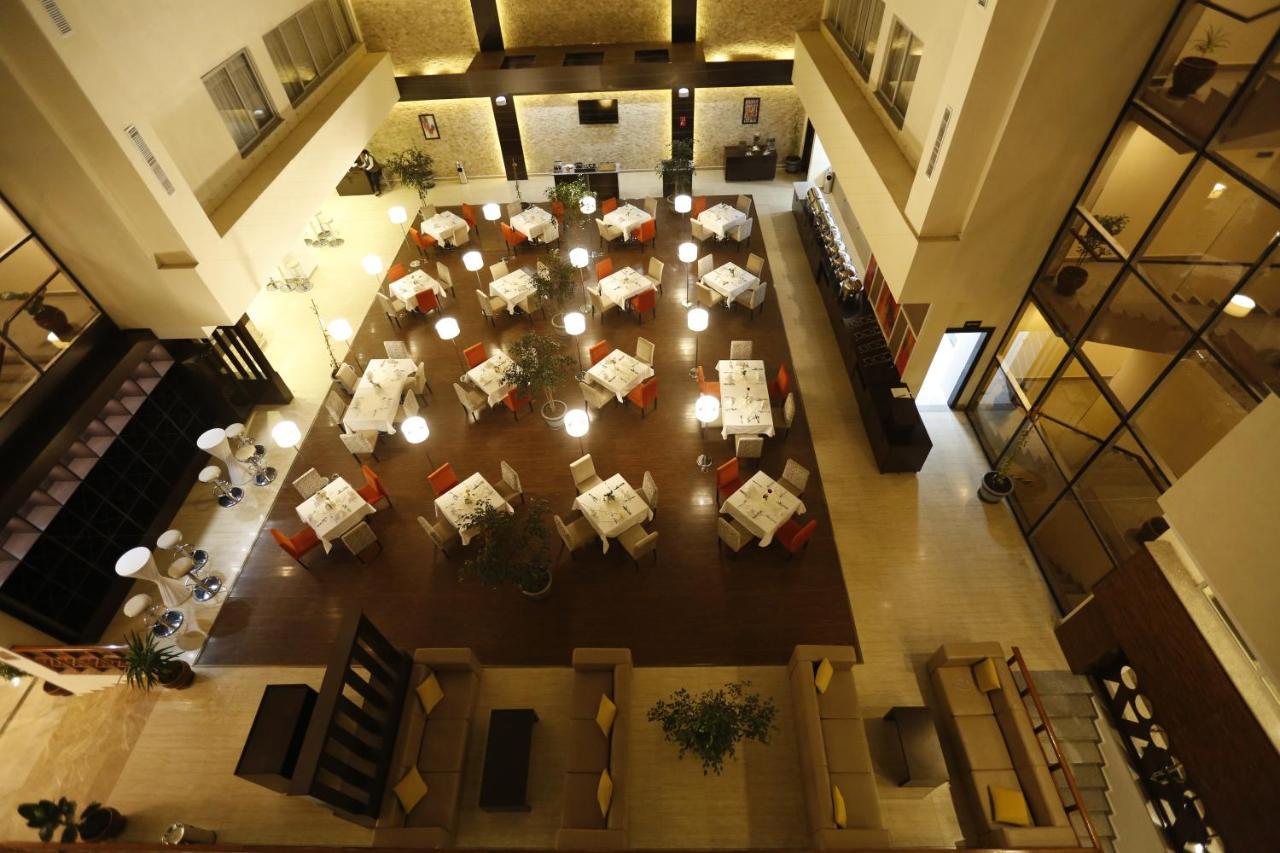Cassiopeia Hotel Αντίς Αμπέμπα Εξωτερικό φωτογραφία