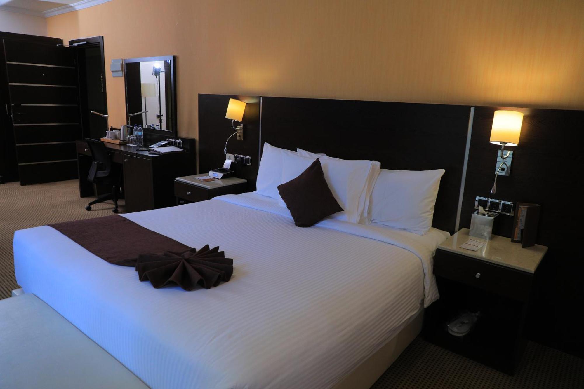 Cassiopeia Hotel Αντίς Αμπέμπα Εξωτερικό φωτογραφία