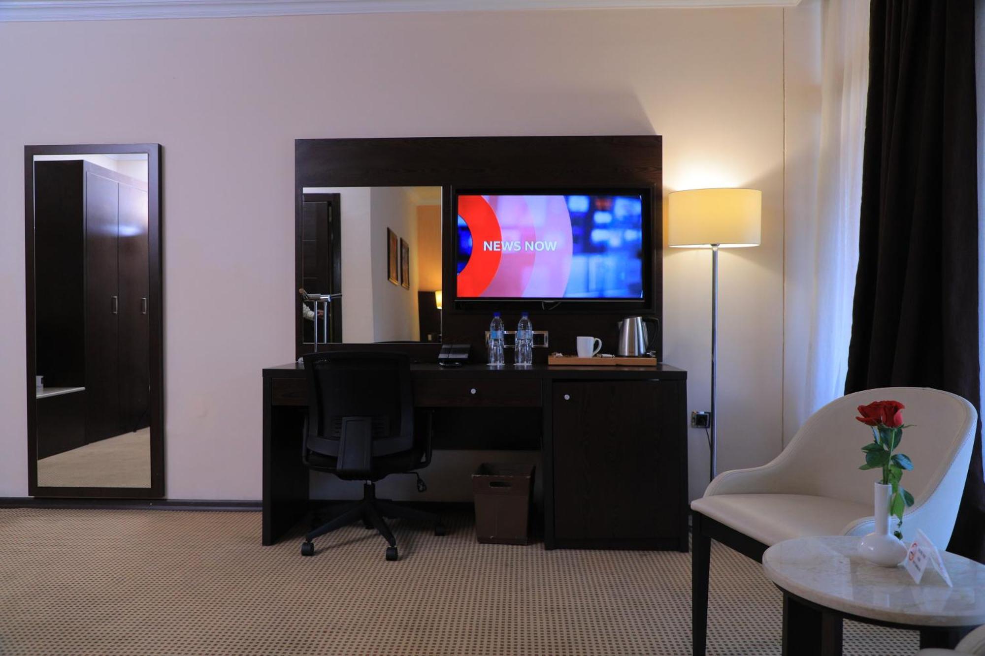 Cassiopeia Hotel Αντίς Αμπέμπα Εξωτερικό φωτογραφία