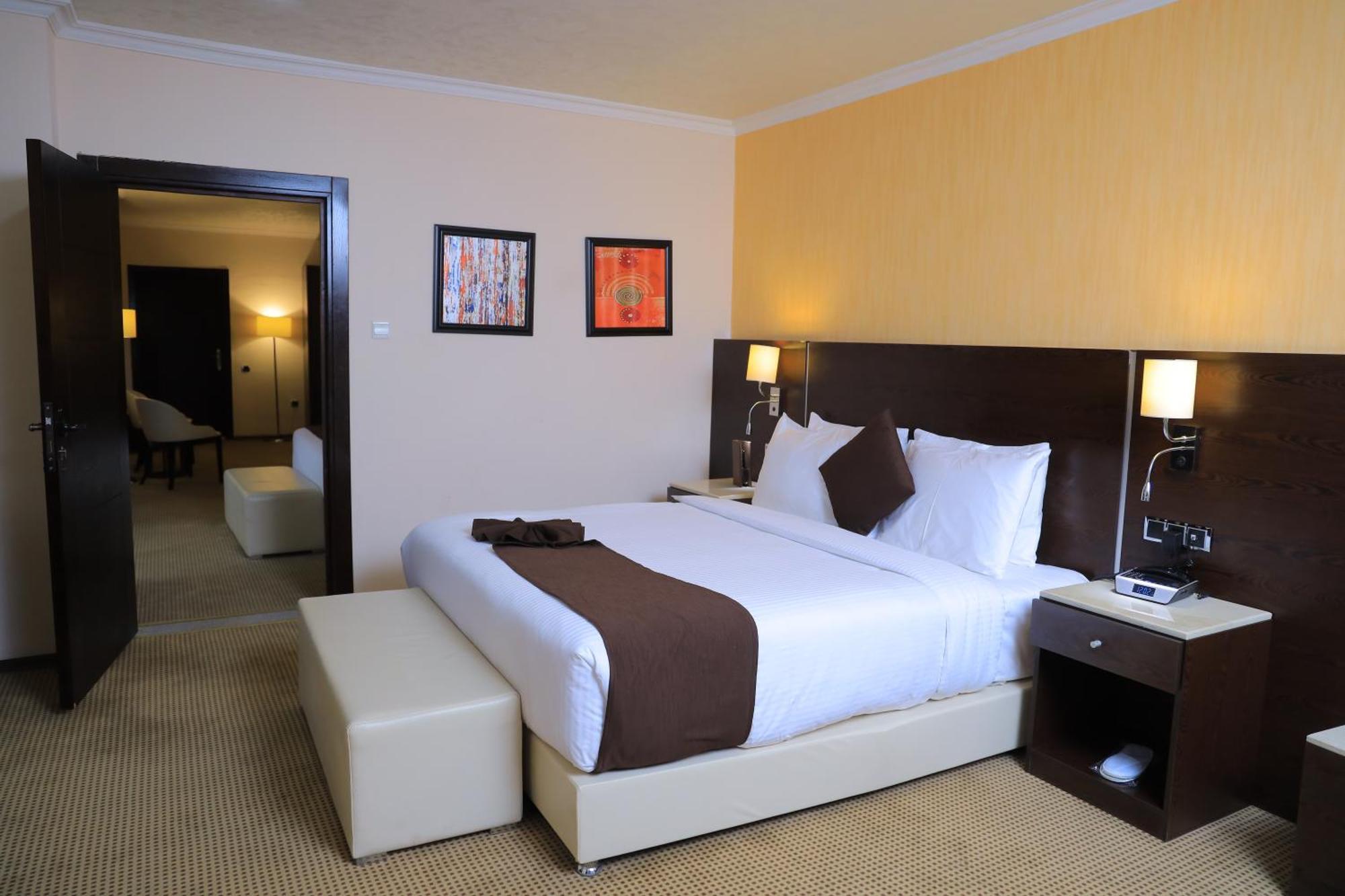 Cassiopeia Hotel Αντίς Αμπέμπα Εξωτερικό φωτογραφία